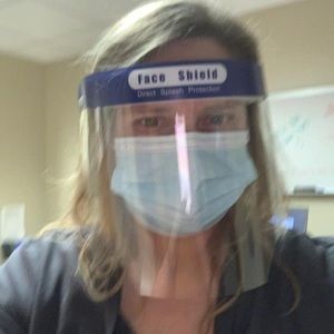 Meet your Posher, Lisa